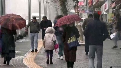 ilkbahar -  Kar yağışı kenti beyaza bürüdü Videosu