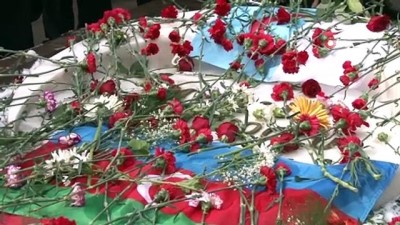 helikopter kazasi -  Muhsin Yazıcıoğlu kabri başında dualarla anıldı Videosu