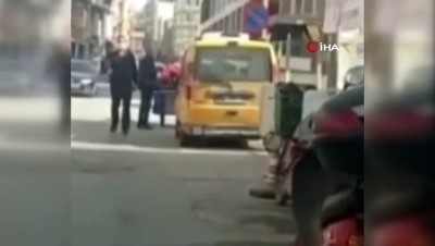 trafik polisi -  Korsan taksici müşteri kimliğindeki polise yakaladı Videosu