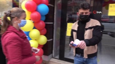 sparta -  Isparta’da ucuz halı kuyruğu Videosu