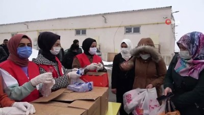 kandil -  Kızılay Kadın Kolları gönüllüleri Berat Kandili nedeniyle helva dağıttı Videosu