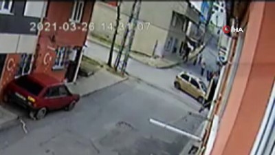 kamera kaydi -  Arnavutköy'de bisiklet süren çocuğa araba çaptı, o anlar kameraya böyle yansıdı Videosu