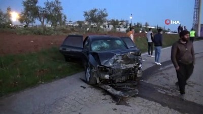  - Gaziantep'te iki araç kafa kafaya çarpıştı: 1 ölü 7 yaralı
