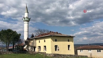 yeni cami -  İzmir depreminde zarar gören camiinin yıkımına başlandı Videosu