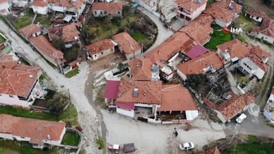 jandarma -  15 yıl önce çocuğu öldürülmüştü...Acılı anne zanlılarla göz göze gelmek istiyor Videosu