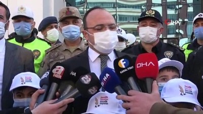 trafik isigi -  Elazığ’da vatandaşın protokolle diyaloğu herkese kahkaha attırdı Videosu