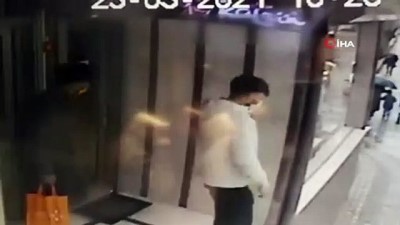 kiralik arac -  Üsküdar ve Ataşehir'de evlerden hırsızlık yapan şüpheliler tutuklandı Videosu