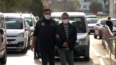  Adana’da FETÖ operasyonu: 5 gözaltı