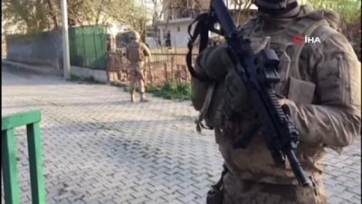 jandarma karakolu -  Şanlıurfa merkezli dev uyuşturucu operasyonu Videosu