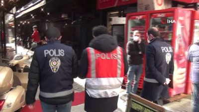 kabine toplantisi -  Beşiktaş'taki denetimlerde mesafeye uymayan masalar kaldırıldı Videosu