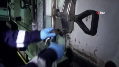 eroin -  Kamyon kasasına gizlenmiş 300 kilonun üzerinde eroin ele geçirildi Videosu