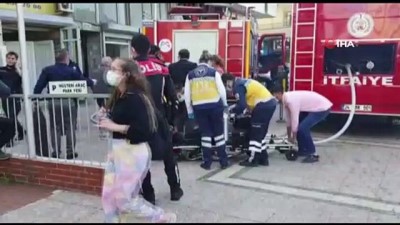 itfaiye merdiveni -  Mersin'de apartman yangını...5 katlı apartmanda çıkan yangında mahsur kalanlar ekiplerce kurtarıldı Videosu