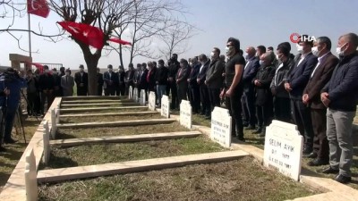 sehit yakinlari -  Nusaybin'de 34 yıl önce terör örgütünce katledilenler mezarları başında anıldı Videosu