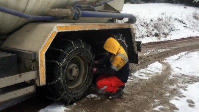 kar kalinligi - ARTVİN - Kar yağışı etkili oldu Videosu