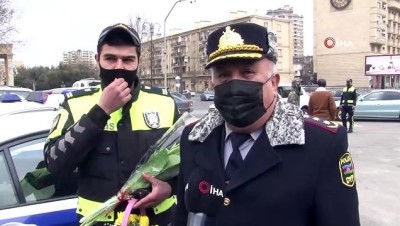 kadin surucu -  - Azerbaycan’da trafik polislerinden kadın şoförlere 8 Mart sürprizi Videosu
