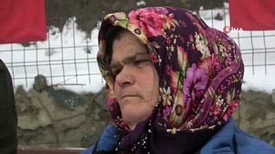 kadinlar gunu -  Dünya Kadınlar Günü’nde 15’liler Derneğinden Eren Bülbül’ün annesine anlamlı ziyaret Videosu