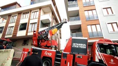 karya - İSTANBUL - Eyüpsultan'da üç katlı metruk binada çıkan yangın söndürüldü Videosu