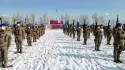 karaagac - AĞRI - Kahraman komandolar Türk bayrakları ve dualarla Suriye'ye uğurlandı (2) Videosu