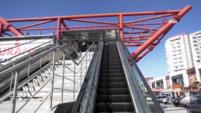 yuruyen merdiven -  - Başkent’teki asansör ve yürüyen merdivenlere bakım işlemi Videosu
