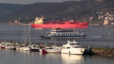 ÇANAKKALE - Çanakkale Boğazı transit gemi trafiğine tek yönlü kapatıldı