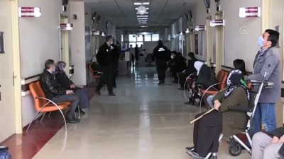 devlet hastanesi - HAKKARİ - Sağlık yatırımlarıyla çevre illere bağımlılık azaldı Videosu