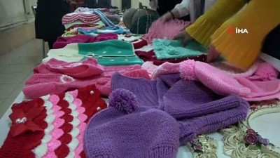 mesleki egitim -  Mahalledeki sosyal tesis, 13 yıldır kadınlara iş kapısı oluyor Videosu