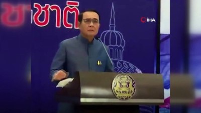  - Soruyu beğenmeyen Tayland Başbakanı, gazetecilere dezenfektan sıktı