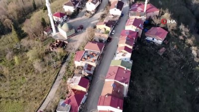 ayrimcilik -  Karadeniz fıkrası gibi mahalle: Komşular 2 dakika farkla iftar açıyor Videosu