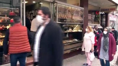  Ramazan’ın ilk gününde fırınların önünde pide kuyrukları oluştu