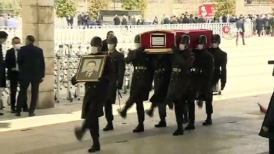  Eski Başbakan ve TBMM Başkanlarından Yıldırım Akbulut için cenaze töreni düzenlendi.