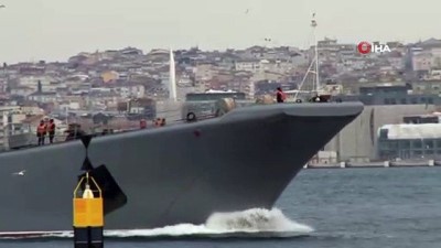  Rus savaş gemileri İstanbul Boğazı’ndan geçti