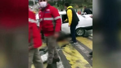  Kocaeli’de panelvan minibüs ile otomobil çarpıştı: 1’i ağır 4 yaralı