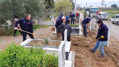  Nazilli’de mezarlıklar bakıma alındı