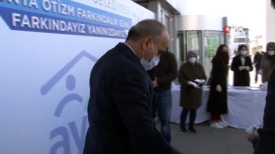 otizm -  Arnavutköy Belediye Başkanı Haşim Baltacı ‘özel’ çocuklarla gökyüzüne balon bıraktı Videosu