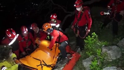 kayali -  Kayalıklardan düşen şahıs 4 saat süren çalışma ile kurtarıldı Videosu