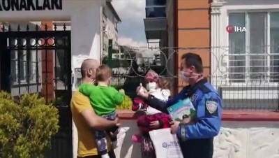 hatira fotografi -  4 yaşındaki minik kızın polis korkusunu böyle yendiler Videosu
