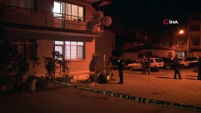 bicakli kavga -  İzmir’de ev sahibi ile kiracı arasında gürültü kavgası: 1 ölü Videosu