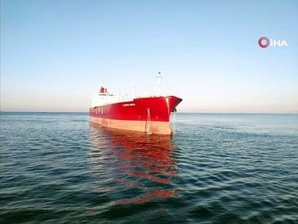  Marmara Denizi’nde arıza yapan LPG tankeri kurtarıldı