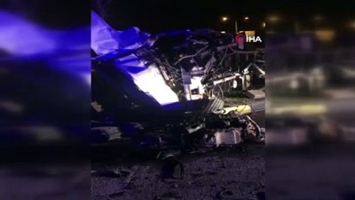  Tatvan'da 2 kamyon çarpıştı: 1 ölü, 2 yaralı