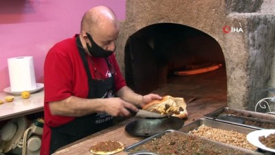 icli kofte -  Türk mutfağını özleyen veganlara müjde: Bu pide salonunda hayvansal ürün yok Videosu
