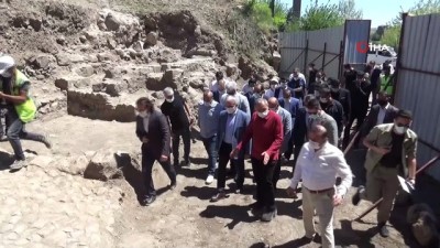 tarihi surlar -  Diyarbakır’ın tarihi surlarındaki diriliş çalışması tüm hızıyla sürüyor Videosu