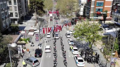 klasik otomobil -  İstanbul’da polis korteji eşliğinde '23 Nisan' coşkusu Videosu