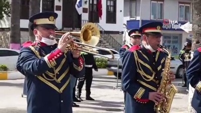 canli performans -  Kuşadası’nda 23 Nisan kutlamaları başladı Videosu