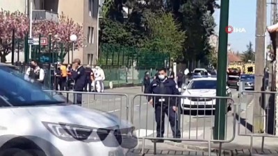 bicakli saldiri -  - Paris'te karakolda bıçaklı saldırı: 1 ölü Videosu