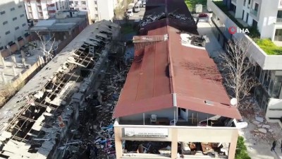  Patlamanın yaşandığı fabrikada hasar gün ağarınca ortaya çıktı