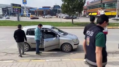 polis denetimi -  Düğün davetiyelerini gösterdiler, tutanaktan kaçamadılar Videosu