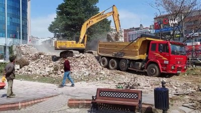 sokaga cikma yasagi -  İzmit’in sembolü olan Tarihi Tekel Binası yıkıldı Videosu