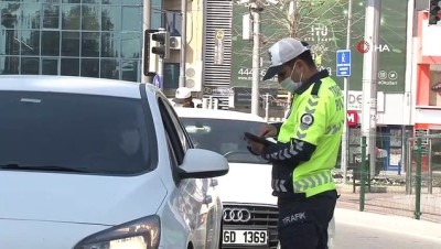 aritas -  Kırmızıya dönen İzmir'de sokaklar boş kaldı Videosu