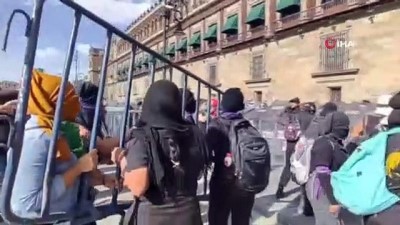  - Meksika’da kadınlardan polis şiddetine karşı protesto: 32 yaralı