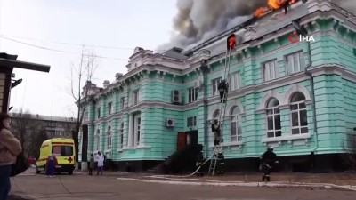 ameliyathane -  - Rusya'da kalp ameliyatı sırasında yangın
- Doktorlar ameliyata devam etti, itfaiye kapının önünde nöbet tuttu Videosu